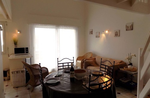 Saint-Palais-sur-Mer Apartment | Saint Palais sur Mer - NICE APARTMENT 5 min walk to the BEACH of the BUREAU