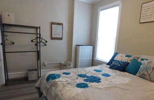 Oaks Corners Apartment | Saint Theresa 2, close to all amenities of the FLX!