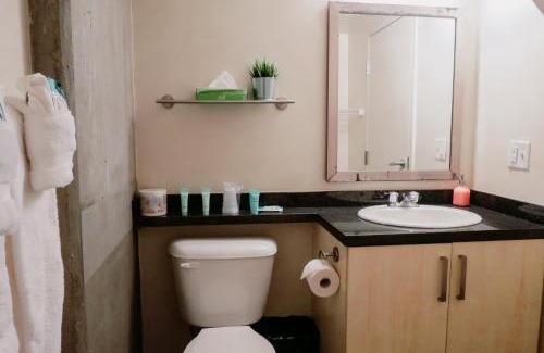 Hillhurst Hotel | SAIT Residence & Conference Centre - Calgary