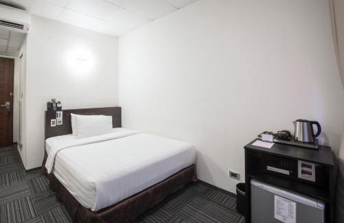 Ngoc Khanh Hotel | Sakura Hotel 3