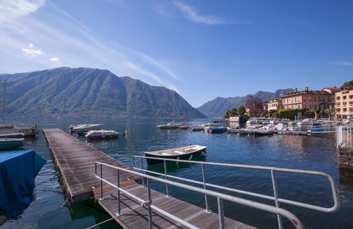Sala Comacina Apartment | Sala Comacina Apartment Sleeps 3
