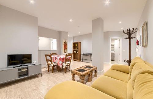 Barakaldo Apartment | Salgeta Reformado amplio y acogedor con wifi