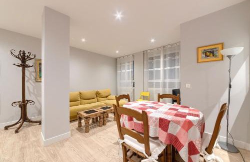 Barakaldo Apartment | Salgeta Reformado amplio y acogedor con wifi