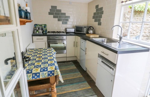 Carleton Cottage | SALLY'S COTTAGE, character holiday cottage in Carleton-In-Craven