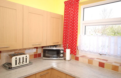 Loftus Apartment | Saltburn Holidays 3 Park View