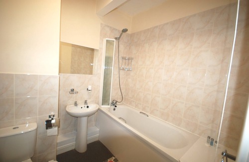 Loftus Apartment | Saltburn Holidays 3 Park View