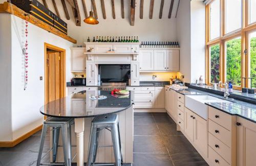 Salthouse House | Salty Bottom