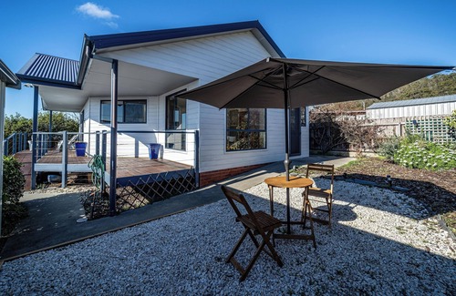 Bicheno Apartment | Salty Kisses ~ A Comfortable Escape