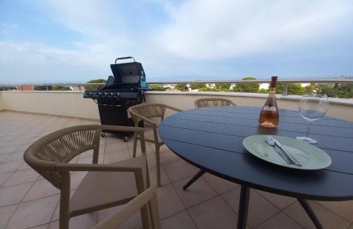 Spata-Artemida Villa | Salty Sea Breeze