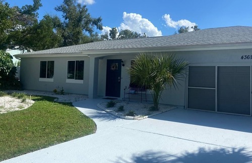 North Port Villa | Salty Shell Villa 5 star rated minutes to Warm Mineral Springs and area beaches!