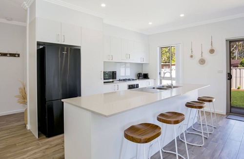 Callala Beach House | Salty Shores Jervis Bay - 3 Mins to Beach
