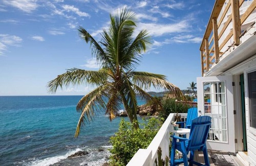 Estate Frenchman Bay Apartment | Salty Sway III - 1bed/1bath Beach House