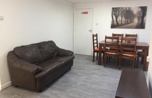 Rusholme House | Sama's Stylish Room 5