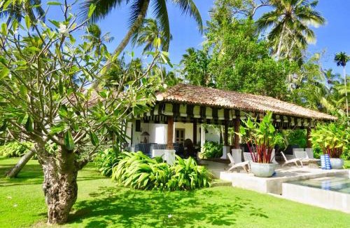 Talpe Bed & Breakfast | Samaragiri