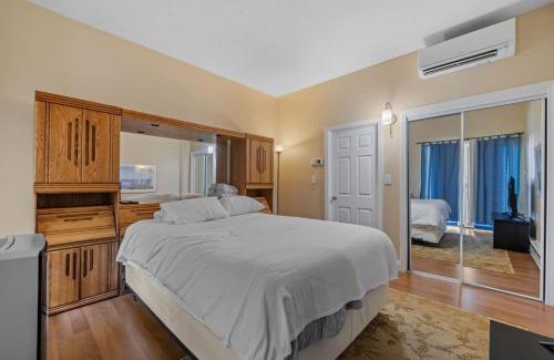 Gilford House | Samoset Lakeview Gem - Vibrant Condo Escape