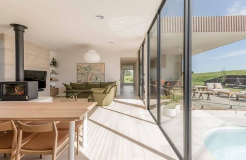 Connewarre House | Samphire Sanctuary on the Green