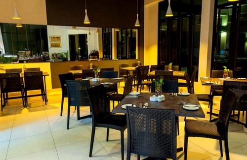 Balok Resort | Samsuria Beach Resort & Residence