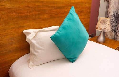 Kampala Hotel | SamWeb Bed and Breakfast
