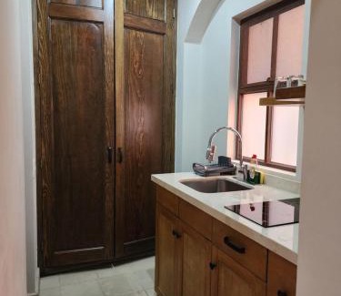 Zona Centro Apartment | San Cayetano 4 with AC just a block away from the main square