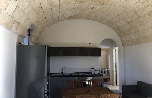 Patu Villa | SAN GREGORIO VILLA WITH SECULAR OLIVE GROVE, GARDEN AND PORCH