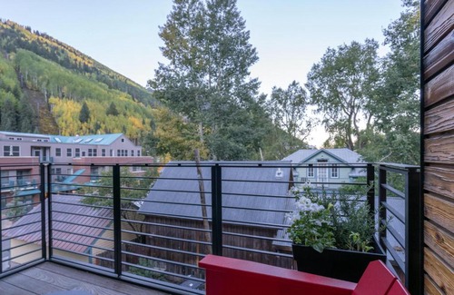 Telluride House | SAN JUAN 103 AT TRANSFER by Exceptional Stays