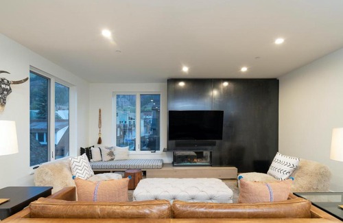 Telluride House | SAN JUAN 103 AT TRANSFER by Exceptional Stays