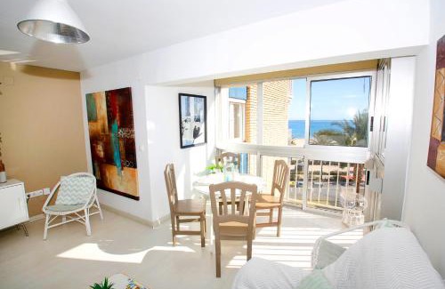 Playa de San Juan Apartment | San Juan Beach apartment with AC and views