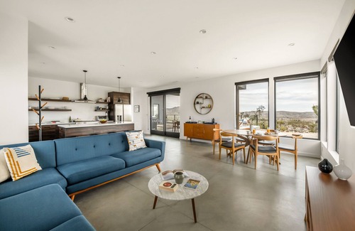 Joshua Tree House | San Junipero - Enjoy the views from the Mod Pool!