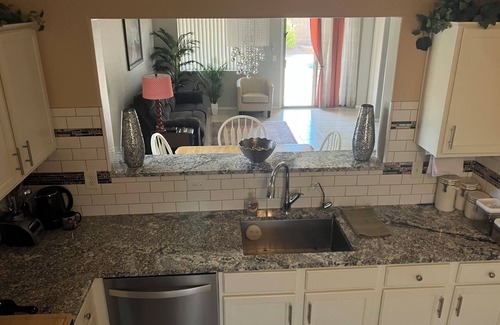 San Tan Valley House | San Tan Valley Arizona 3-bdr., 2-bth home featuring a back yard paradise