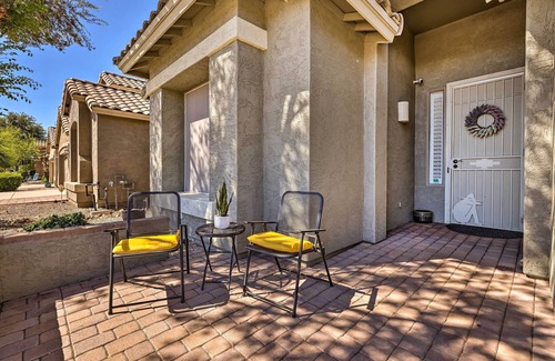 San Tan Valley Cottage | San Tan Valley Home w/Pool Access & Golf View!