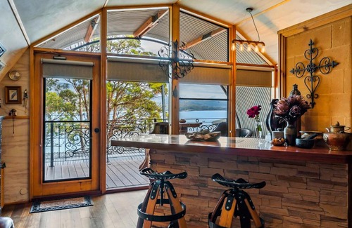 Adventure Bay House | Sanctuary - Bruny Island