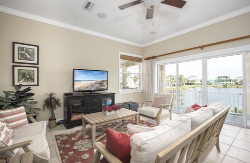 Palm Coast House | Sand Castle, 4BR, Sleeps 8, Pet-Friendly, Near Beach, Lake View, WiFi