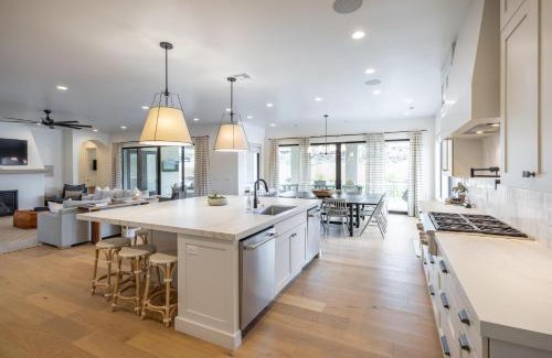 St. George House | Sand Cove Villa at The Ledges with Private Pool