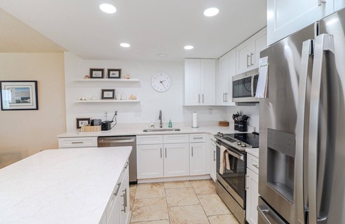 Crescent Beach Apartment | Sand Dollar 3-405 Direct Oceanfront Three Bedroom Condo