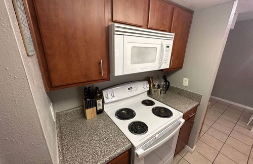 Galveston Condo | Sand, Sun & Sea Getaway