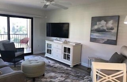 Sanibel Apartment | Sandalfoot Condo 2D2