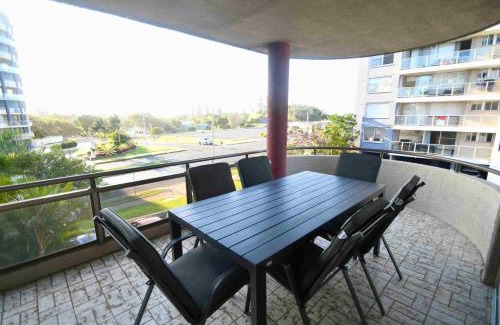 Forster Apartment | Sandbar Unit 203