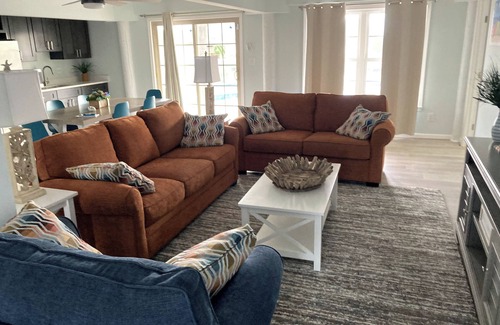 Sandbridge House | Sandbridge 8br/6ba 4th row on Back Bay with lazy river and hot tub