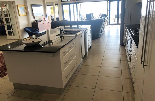 Machans Beach House | Sandcastle Retreat - Cairns Beaches