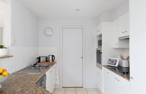 Fingal Bay House | Sandcastle Shores – peaceful, stylish and close to patrolled beach