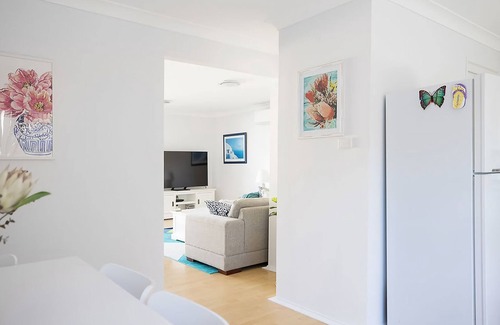 Anna Bay House | Sandcastles No 1- Stroll to Birubi and Tomaree Coastal Walk