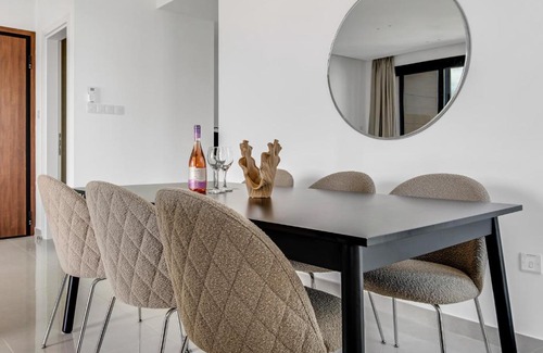 Limassol Apartment | Sanders Cruise-Spacious 2-bdr apt w2 balconies
