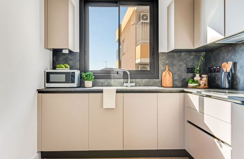 Limassol Apartment | Sanders Crystal 1 - Cute 2-bdr Apt With Shared Pool