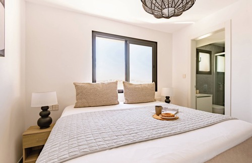 Limassol House | Sanders Crystal 2 - Double room with Shared Pool