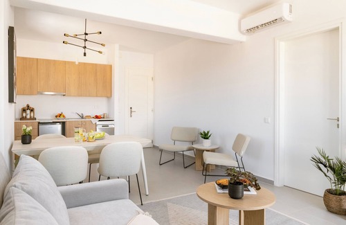 Molos Apartment | Sanders Paros Gardens - Fresh 1-Bdr Apt w Balcony