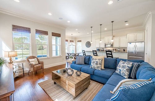 Sandestin House | Sandestin Golf 2 Golf Carts + Beach Gear Baytowne Wharf - License to Chill
