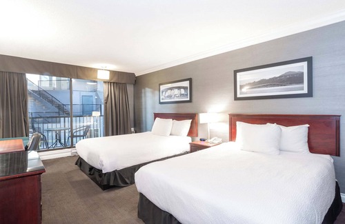 Dilworth Mountain Estates Hotel | Sandman Hotel & Suites Kelowna