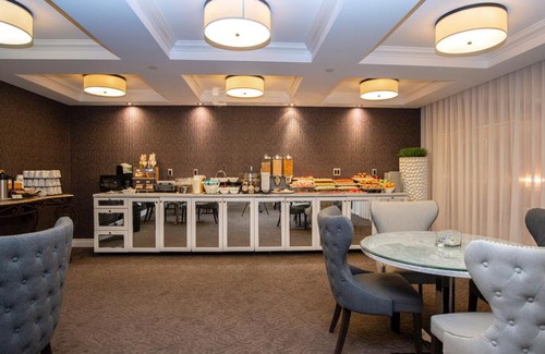 Downtown Edmonton Hotel | Sandman Signature Edmonton Downtown Hotel