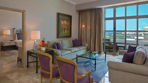 Zona Hotelera Resort | Sandos Cancún All Inclusive - Adults Only