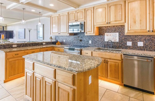 Port Aransas Condo | Sandpiper 401 Oceanfront Resort Condominiums with Private Boardwalk